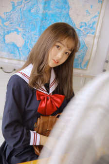 不盖住副乳内衣穿搭